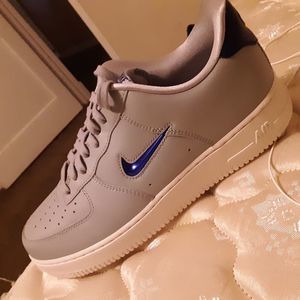 Meet your Posher, Omarion